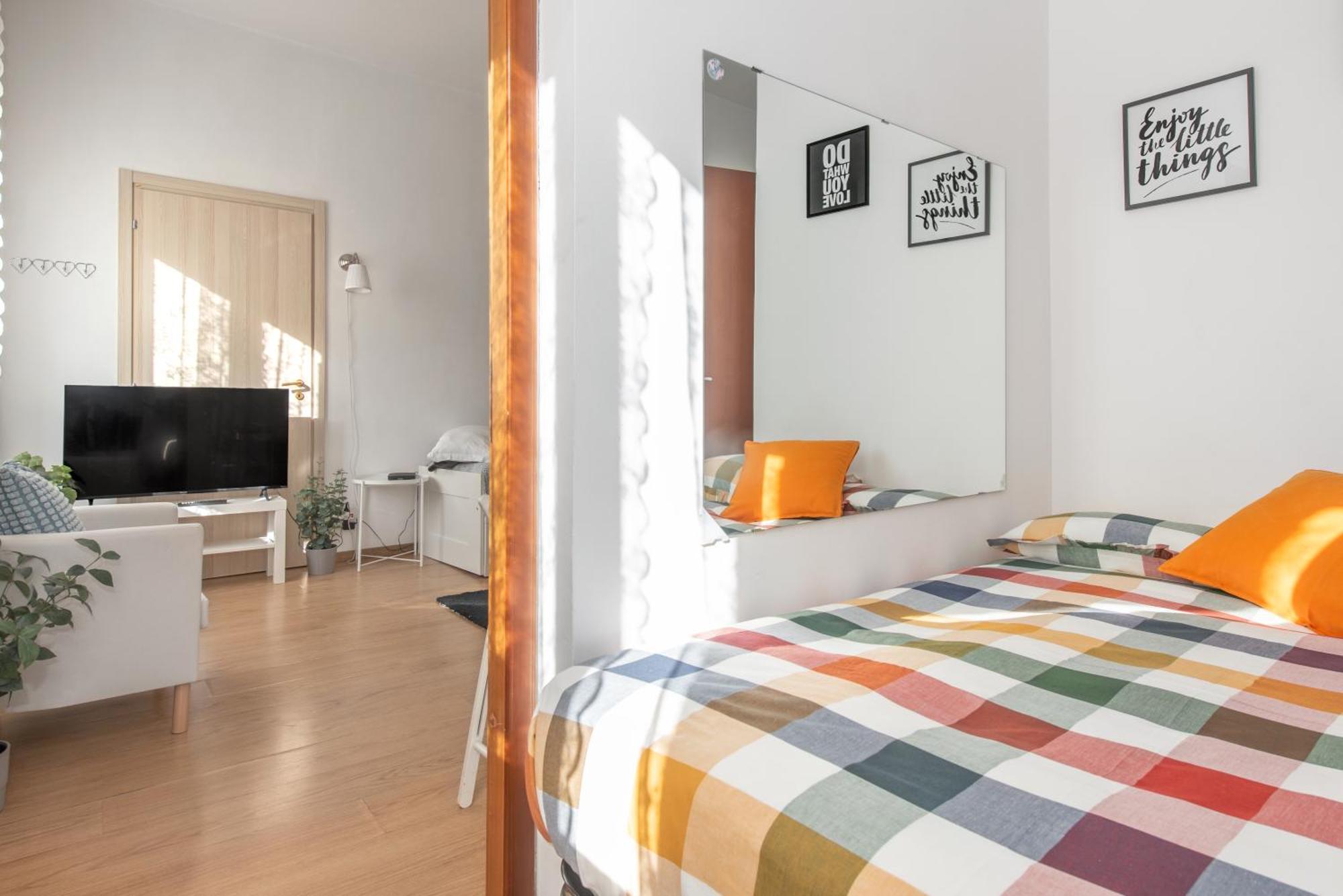 Central Little Basic Apartment Rome Exterior photo